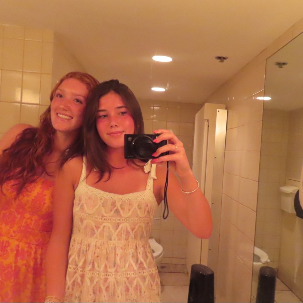 Meet your Posher, Isabelle